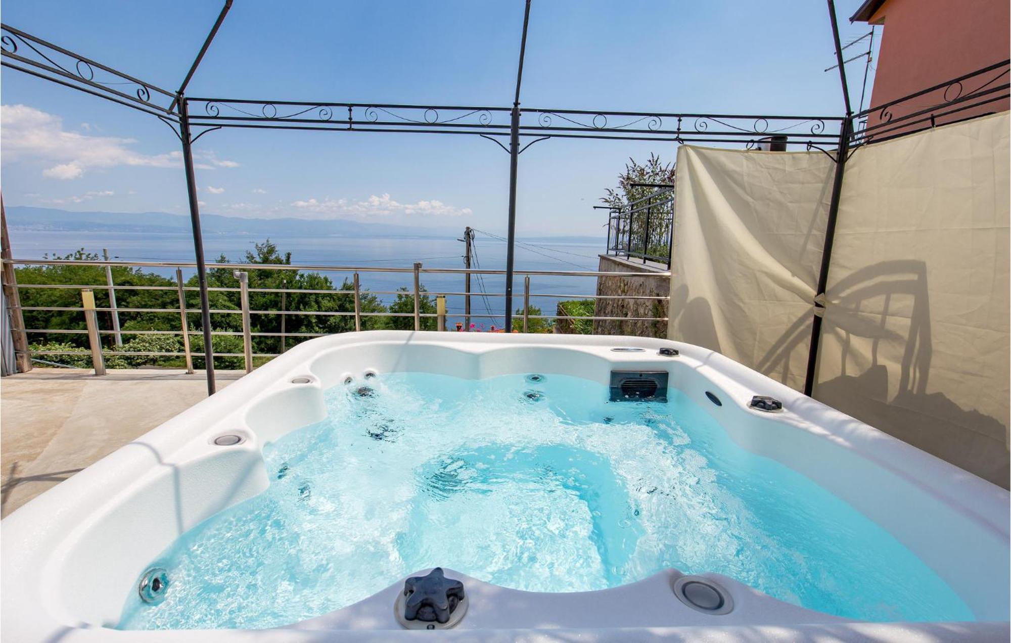 Stunning Apartment In Moscenicka Draga Exterior photo